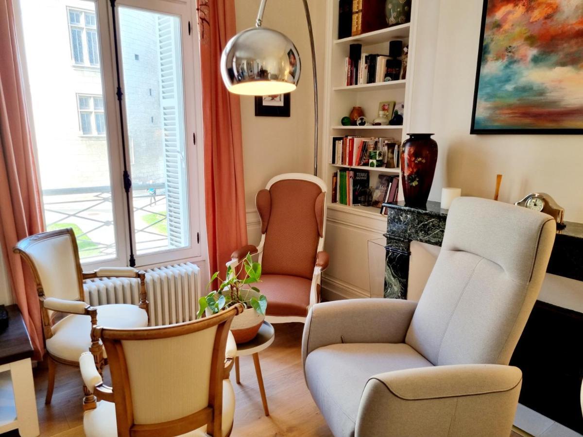 Face A L'Hotel De Ville Grand Et Lumineux Appartement Ανγκουλέμ Εξωτερικό φωτογραφία